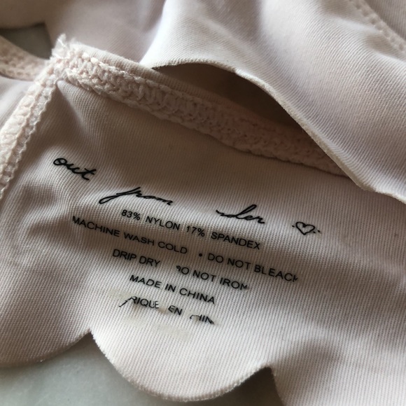 Pink scalloped bralette - Picture 3 of 3